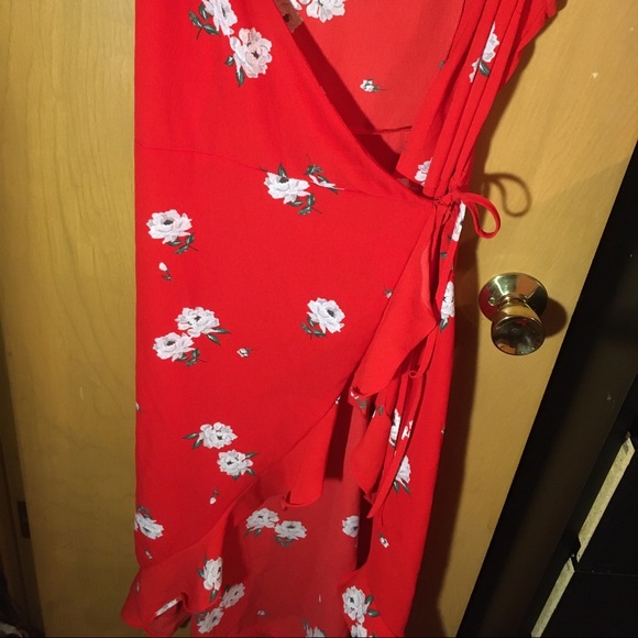 h&m divided flamenco floral style dress - Picture 3 of 3